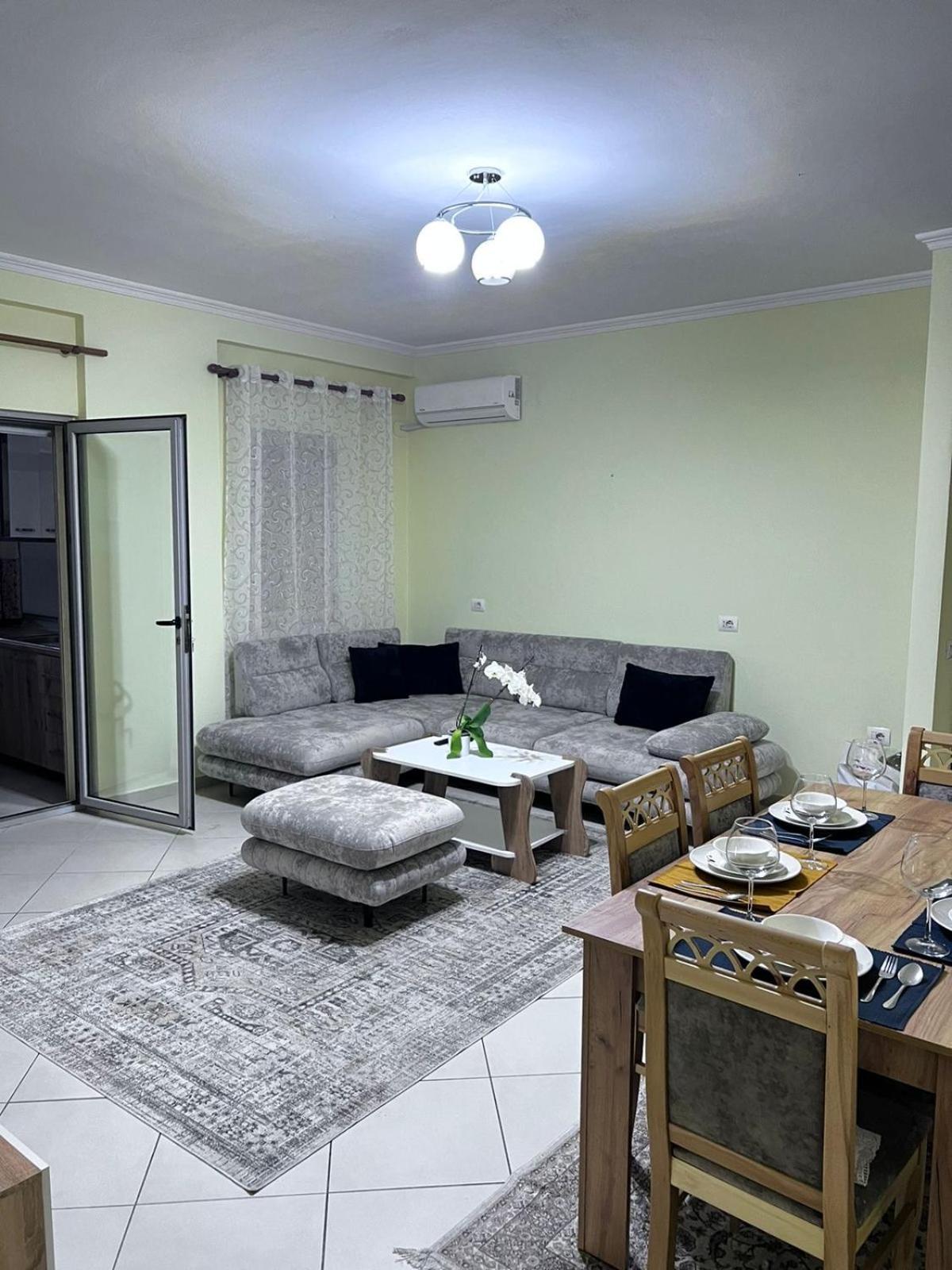 New Baazar Terrace Apartment Tirana Zewnętrze zdjęcie